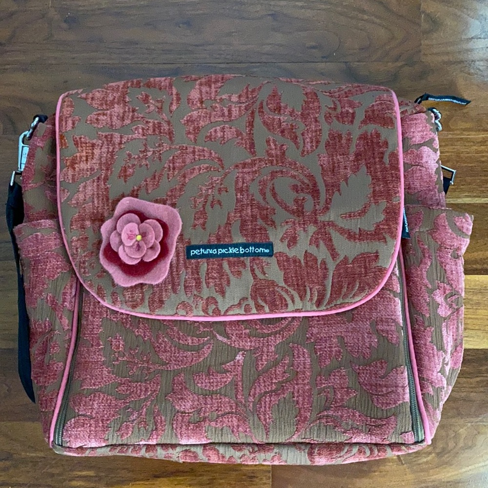 Petunia Pickle Bottom